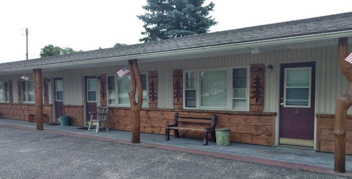 Towne Motel (Town Motel) - Web Listing (newer photo)